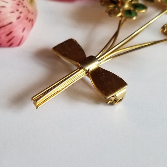 Relisted- vintage green flower bouquet brooch enamel gold tone floral pin - Picture 9 of 12